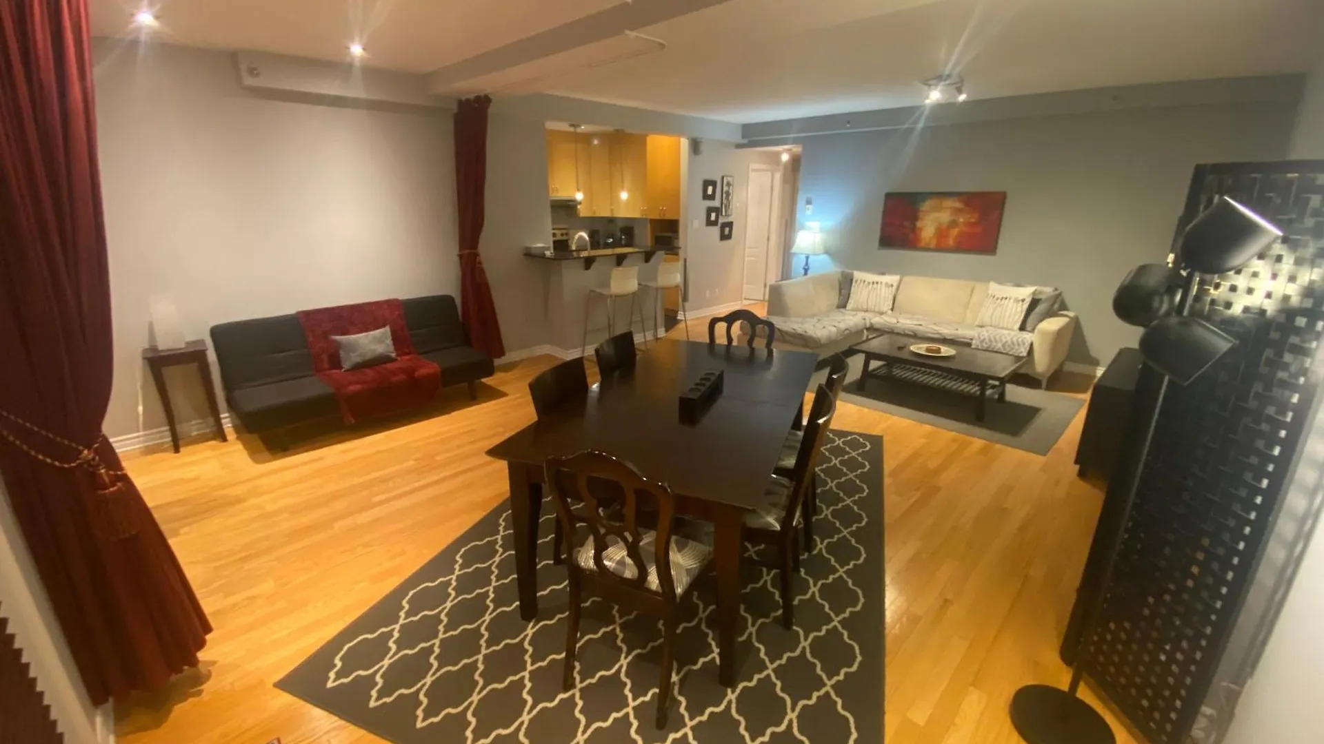 Apart Hotel Montreal by Les Terrasses Saint Urbain