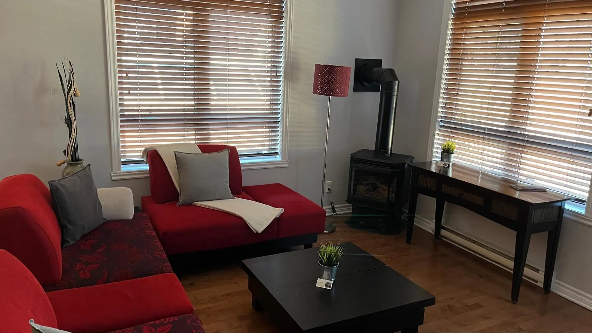 **** Appartement Apart Hotel Montreal by Les Terrasses Saint Urbain Canada