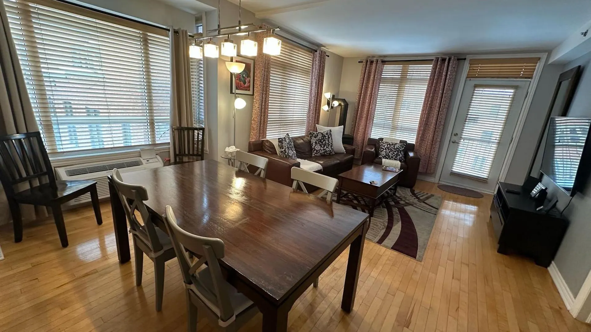 **** Appartement Apart Hotel Montreal by Les Terrasses Saint Urbain Canada