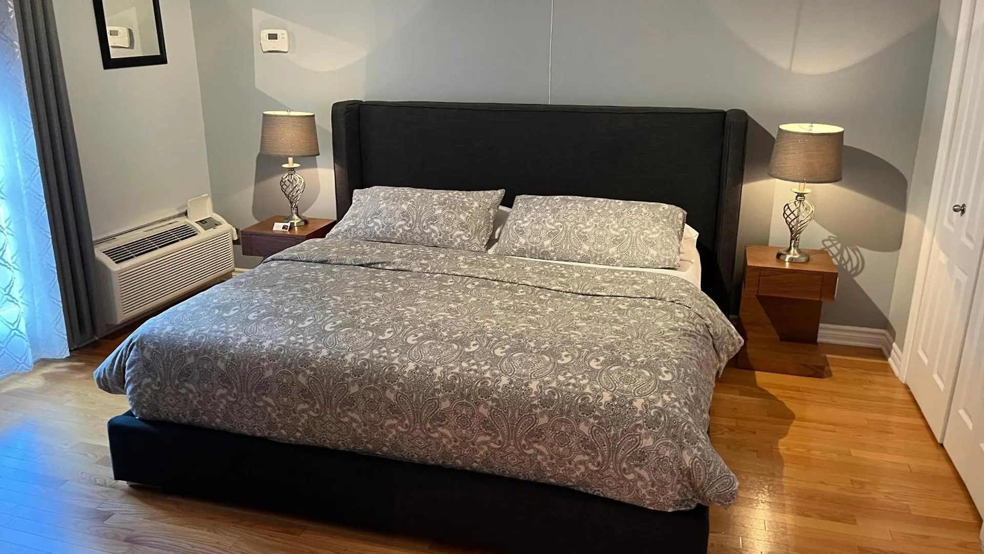 Appartement Apart Hotel Montreal by Les Terrasses Saint Urbain