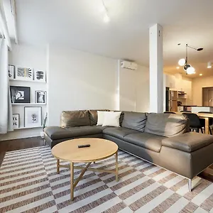 New Spacious Industrial Loft In Le Plateau By Den Montréal