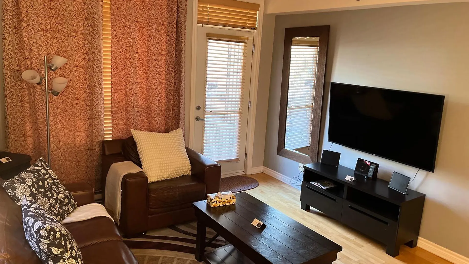 Aparthotelmontreal By Les Terrasses Saint Urbain 2225I2 Apartment Montreal