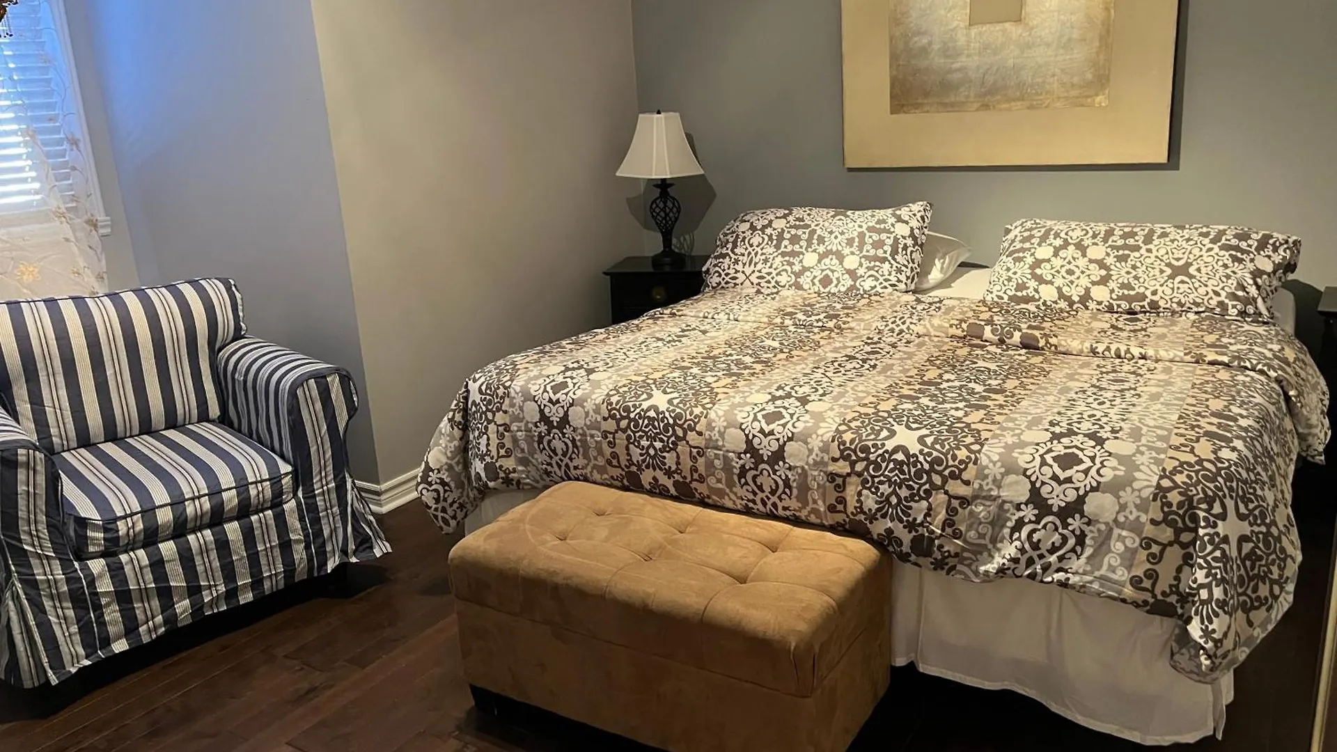 Aparthotelmontreal By Les Terrasses Saint Urbain 2225I2 Apartment Montreal