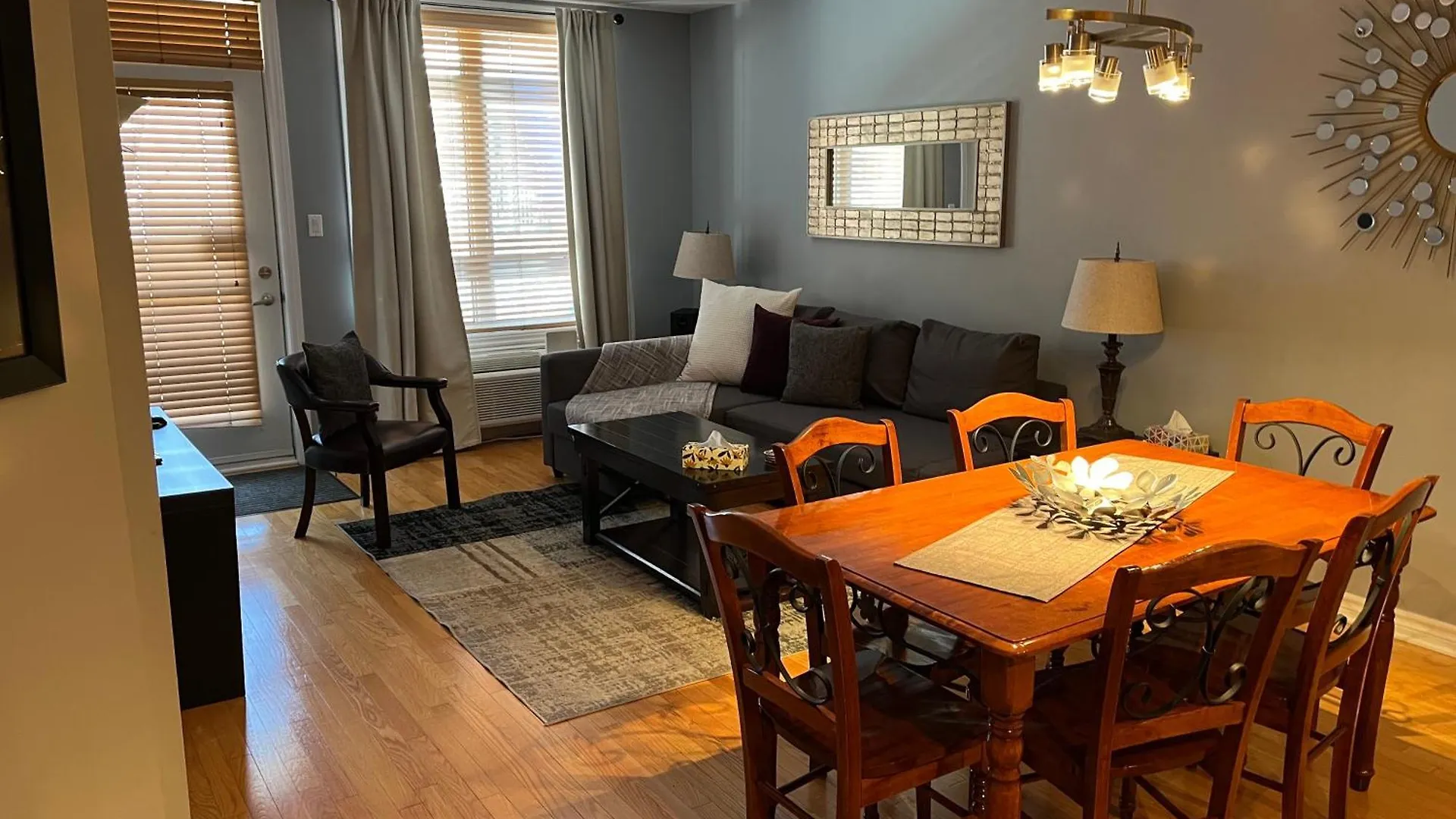 Aparthotelmontreal By Les Terrasses Saint Urbain 2225I2 Montreal